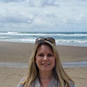 Meet your Posher, Amneris